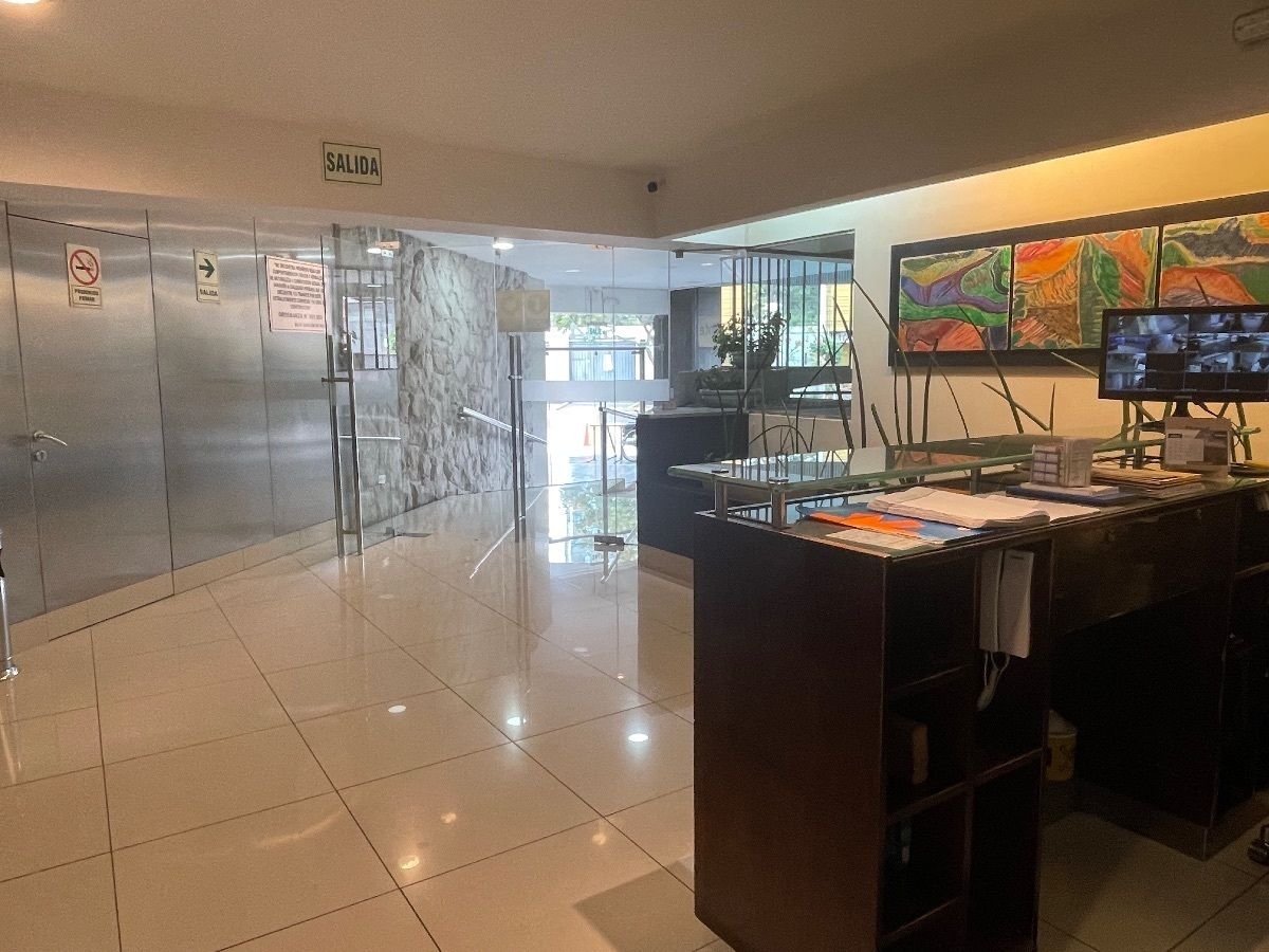 10 de 10: Lobby del edificio.