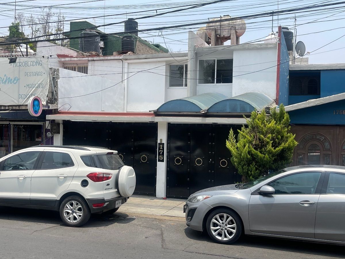 Vendo casa Av. Bosques de los Continentes Bosques de Aragon Neza Edo. Mex.