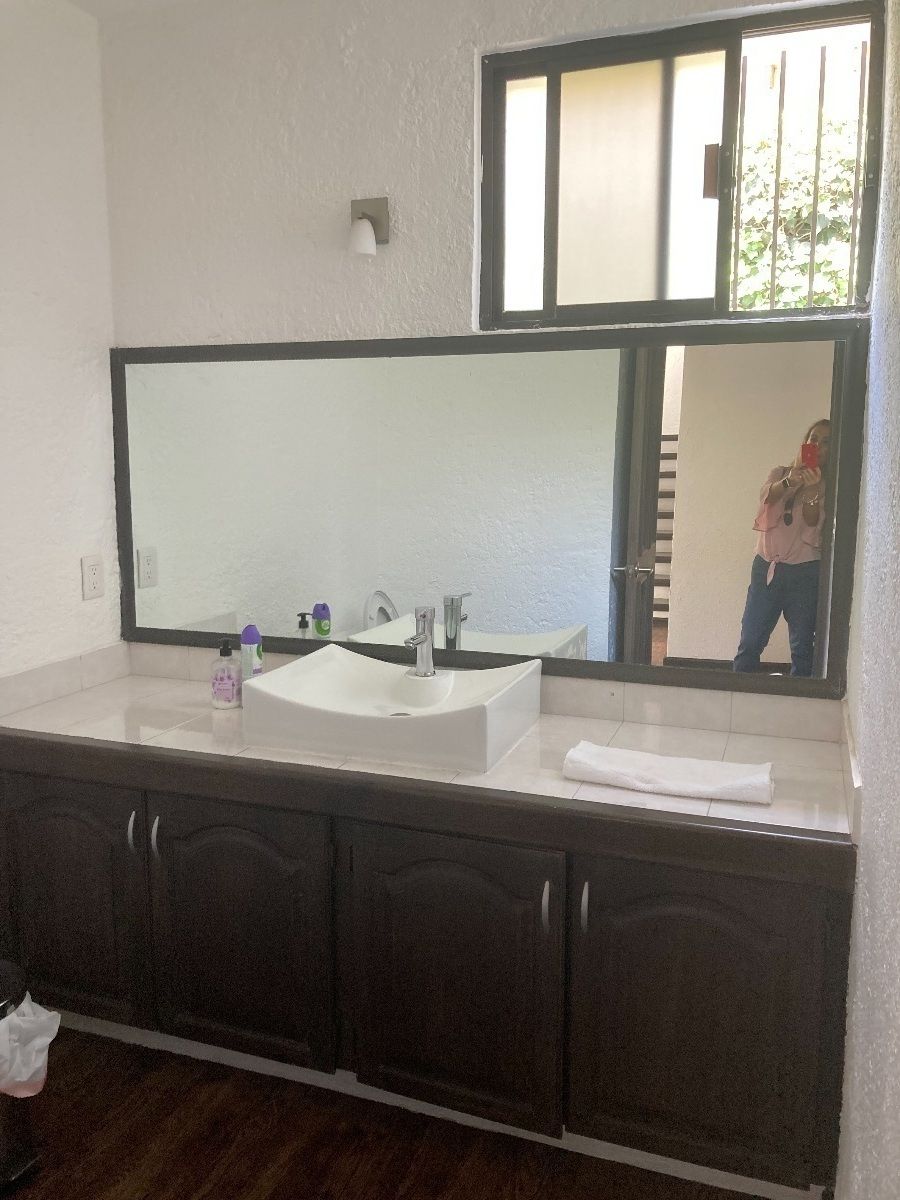12 de 29: BAÑO VISITAS