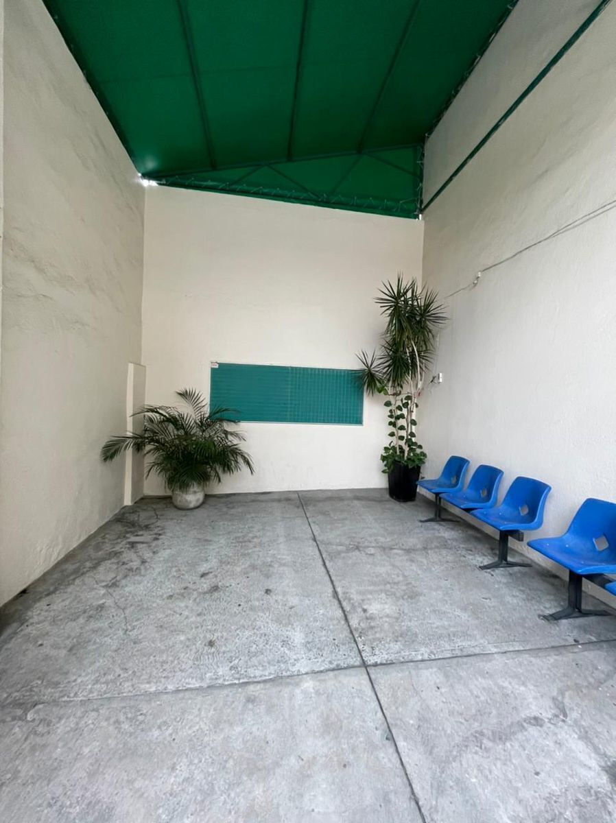 24 de 24: Zona de espera.