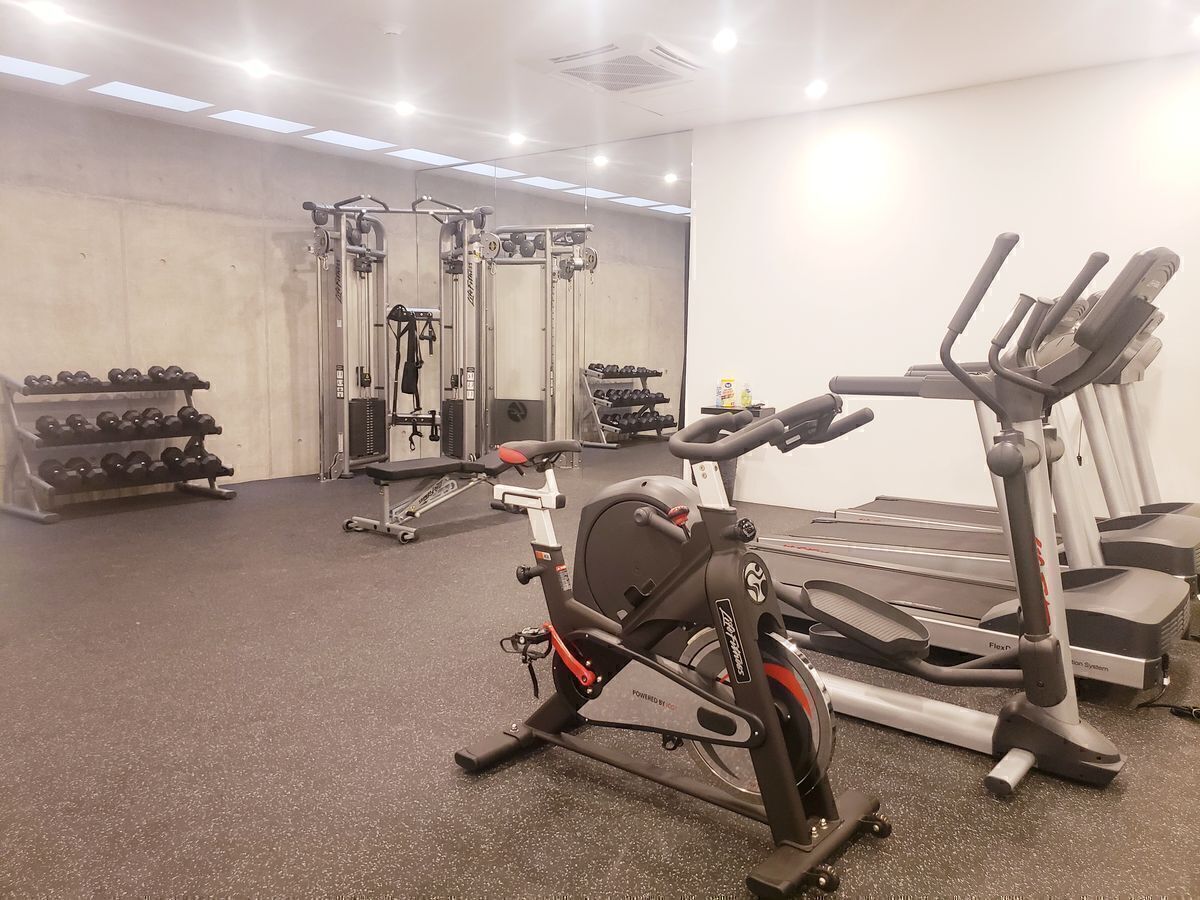 4 de 36: Abierto 24 horas.
Aire acondicionado y baño.