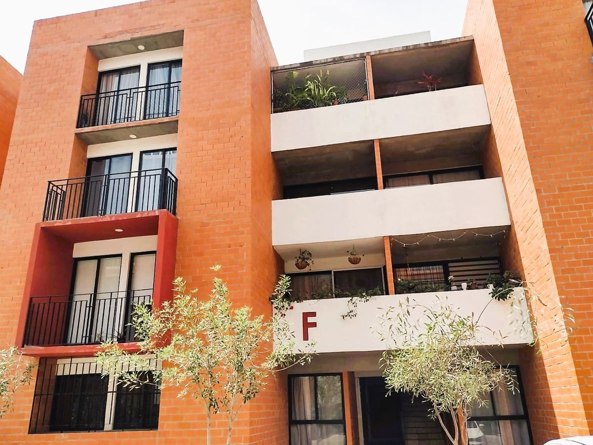 2 de 14: EDIFICIO