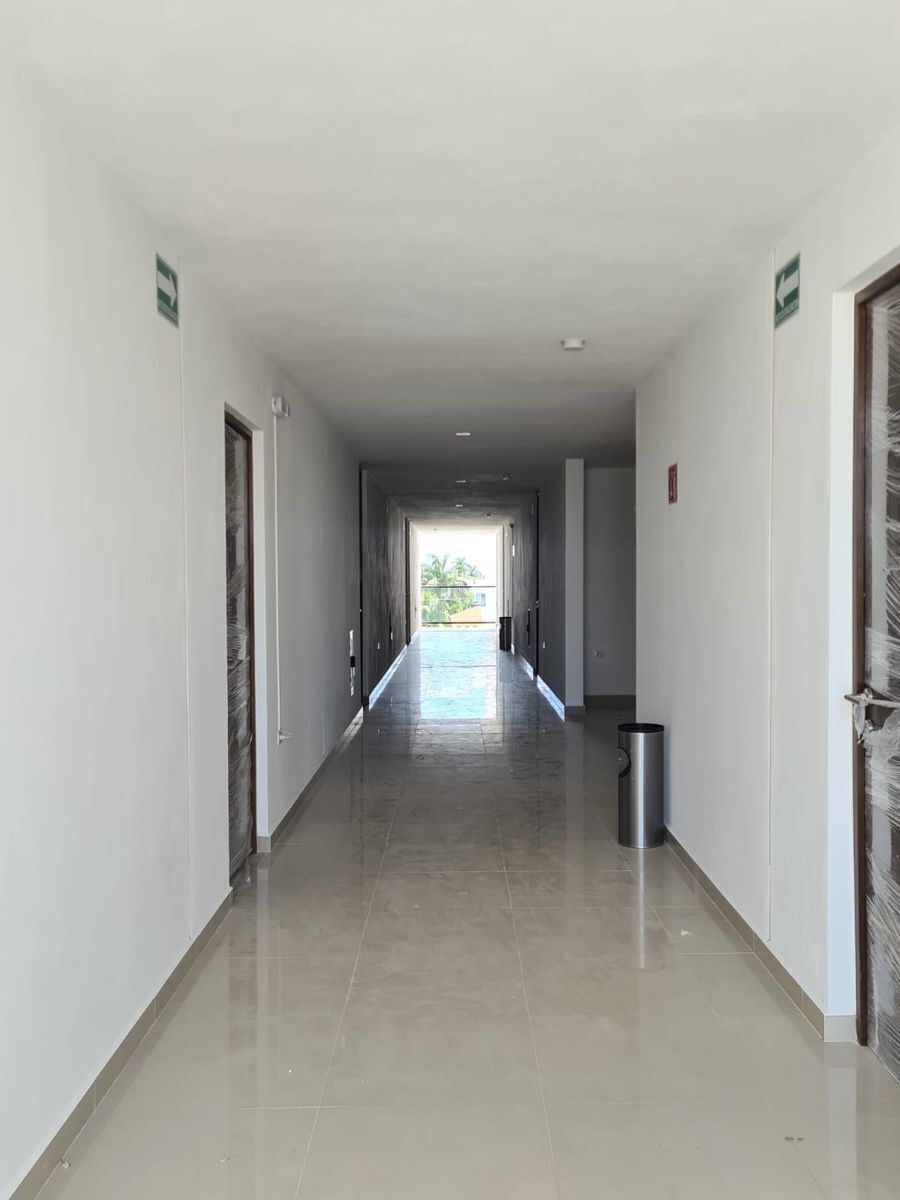 14 de 16: área común