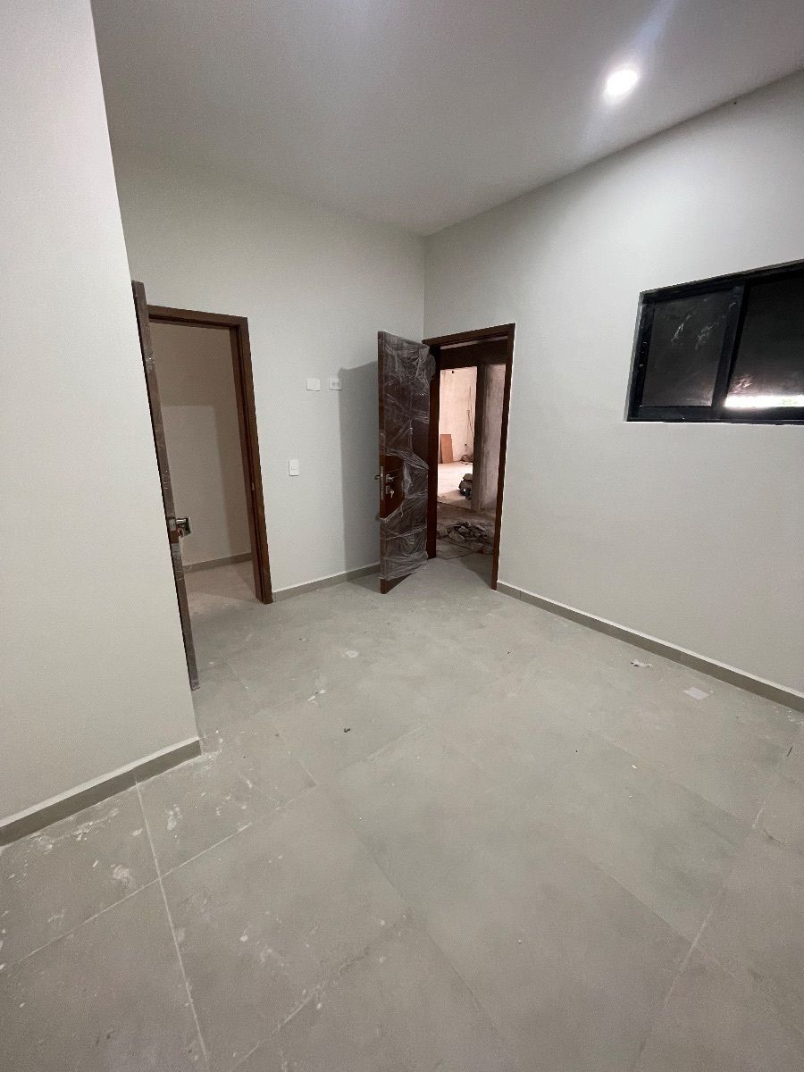 20 of 28: Cuarto Secundario con Sistema Lock Off