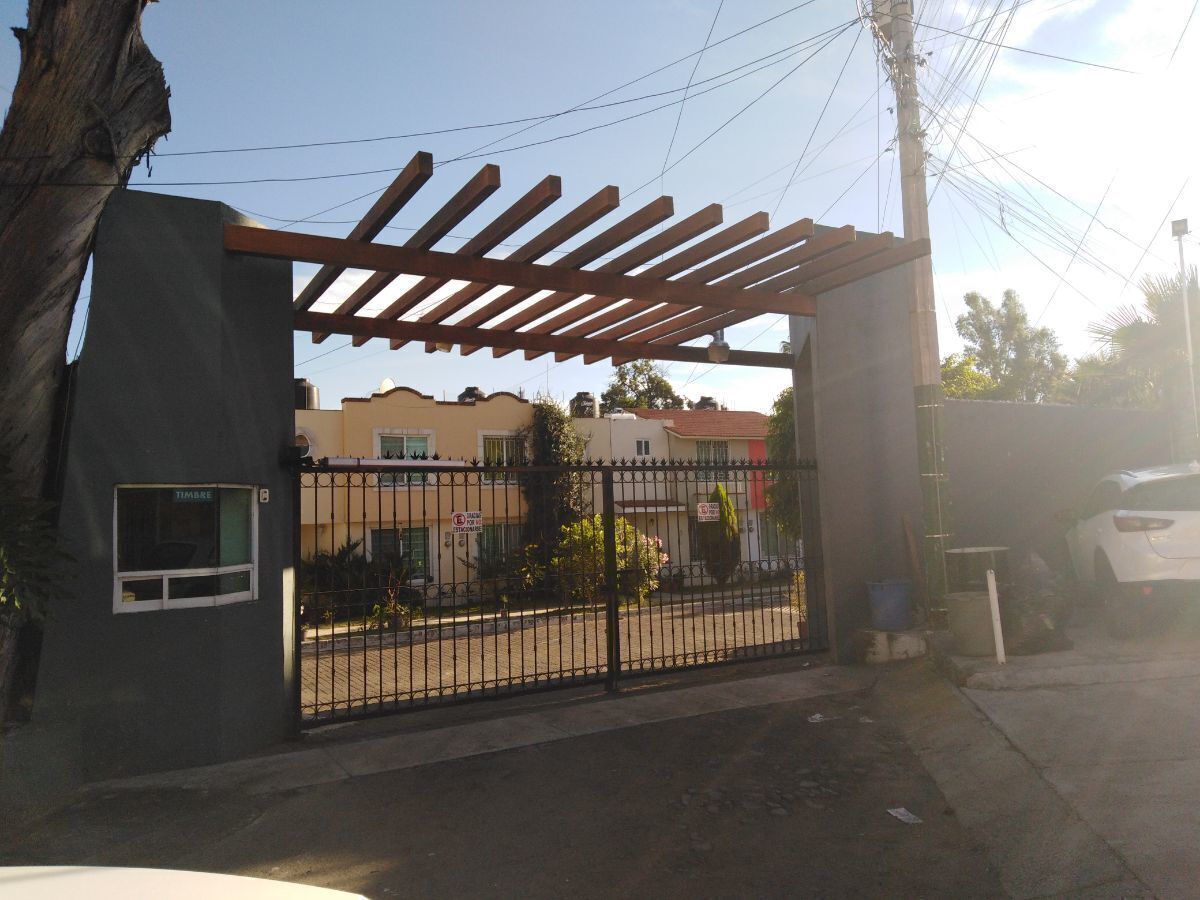 2 casas en renta en La+palmita, Zapopan, Jalisco 