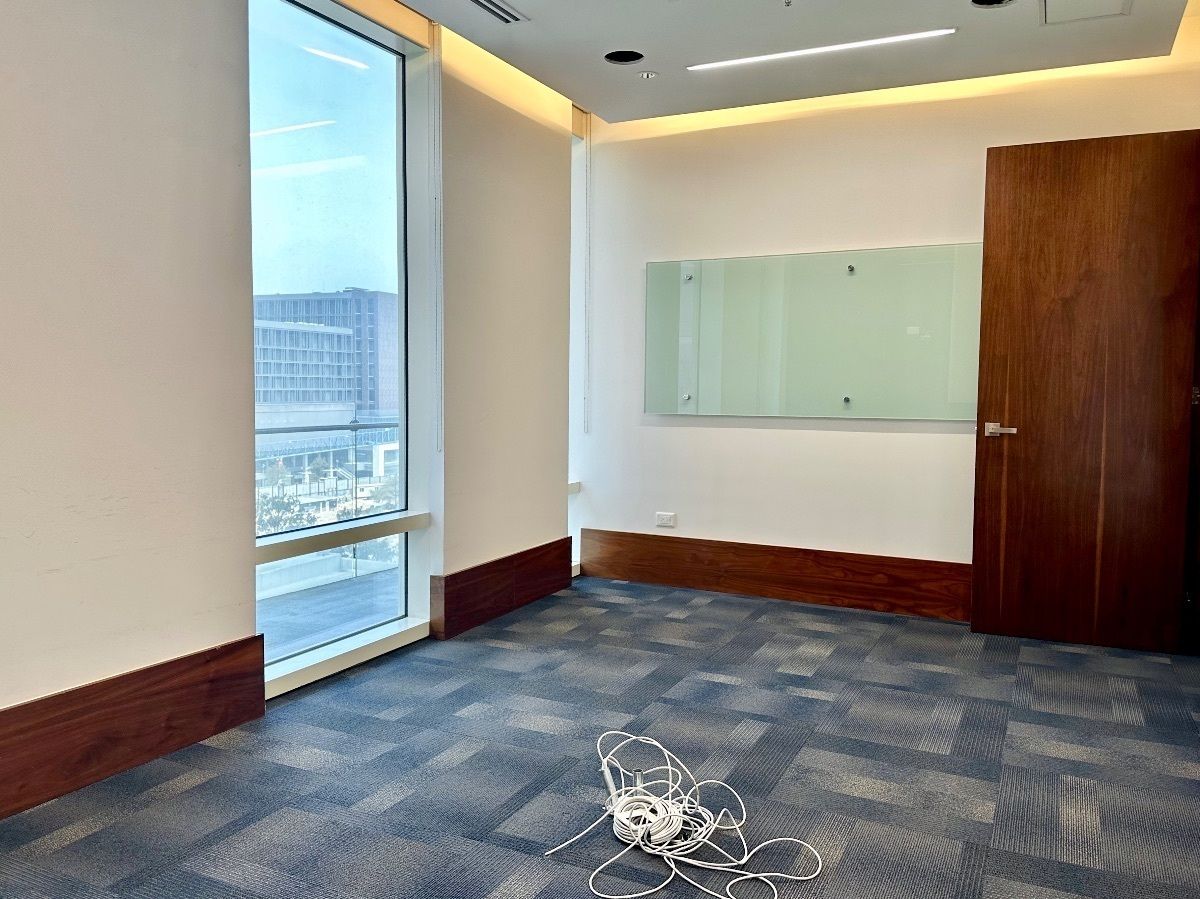 14 de 31: SALA DE JUNTAS