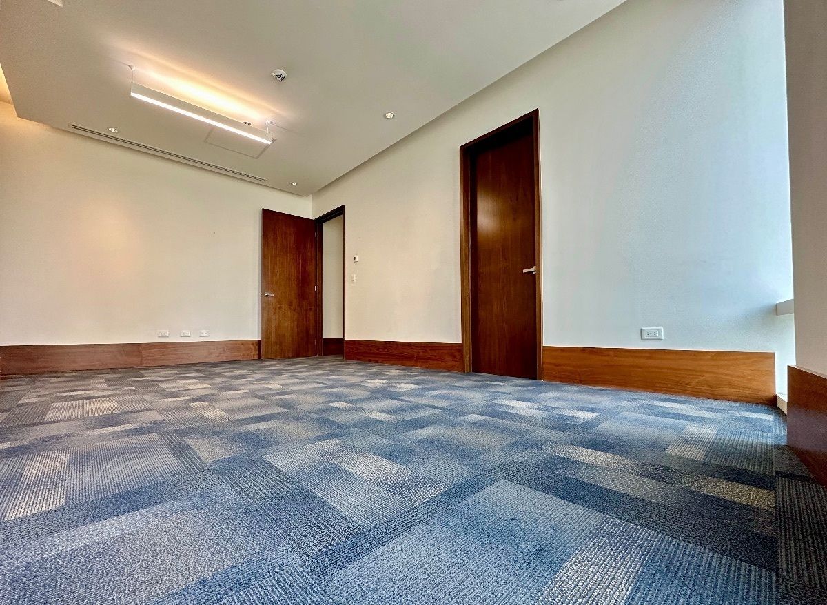 24 de 31: OFICINA PRINCIPAL 2