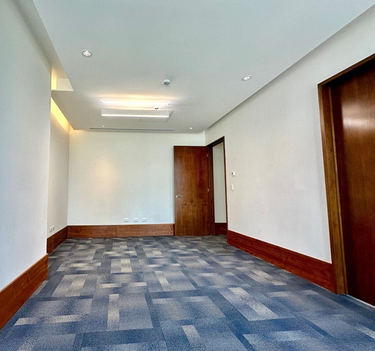 25 de 31: OFICINA PRINCIPAL 2