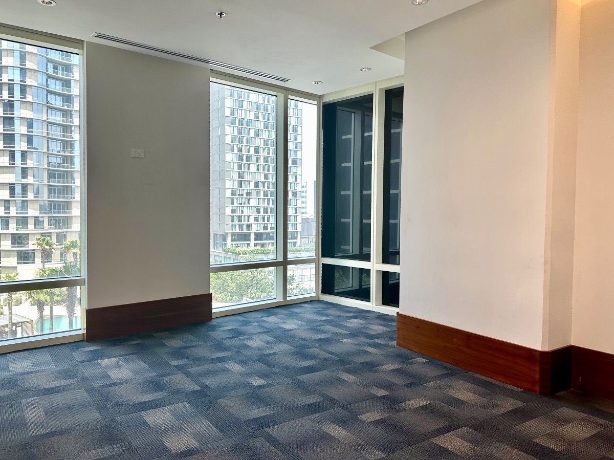 27 de 31: OFICINA PRINCIPAL 2