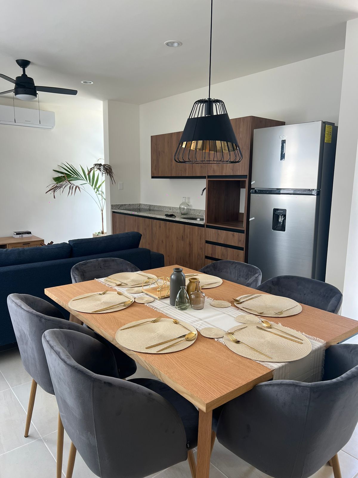 6 of 15: COMEDOR Y COCINA