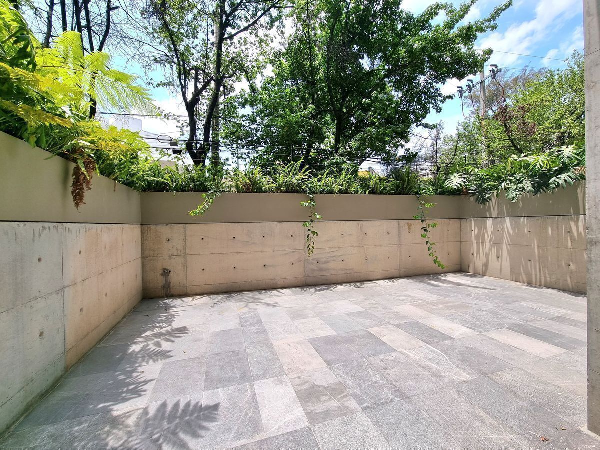 1 de 37: Terraza de 40 mts2 privada.