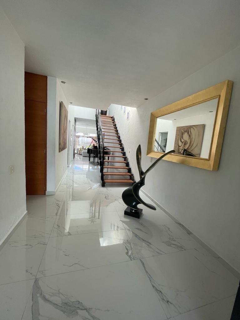VENTA DE CASA EN CUMBRES DEL LAGO - foto 2
