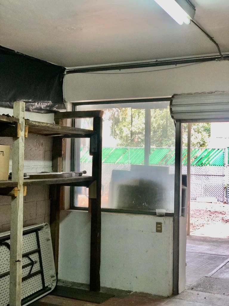 Commercial Storage Unit in San Mateo Nopala, Naucalpan de Juárez, photo 8 of 14