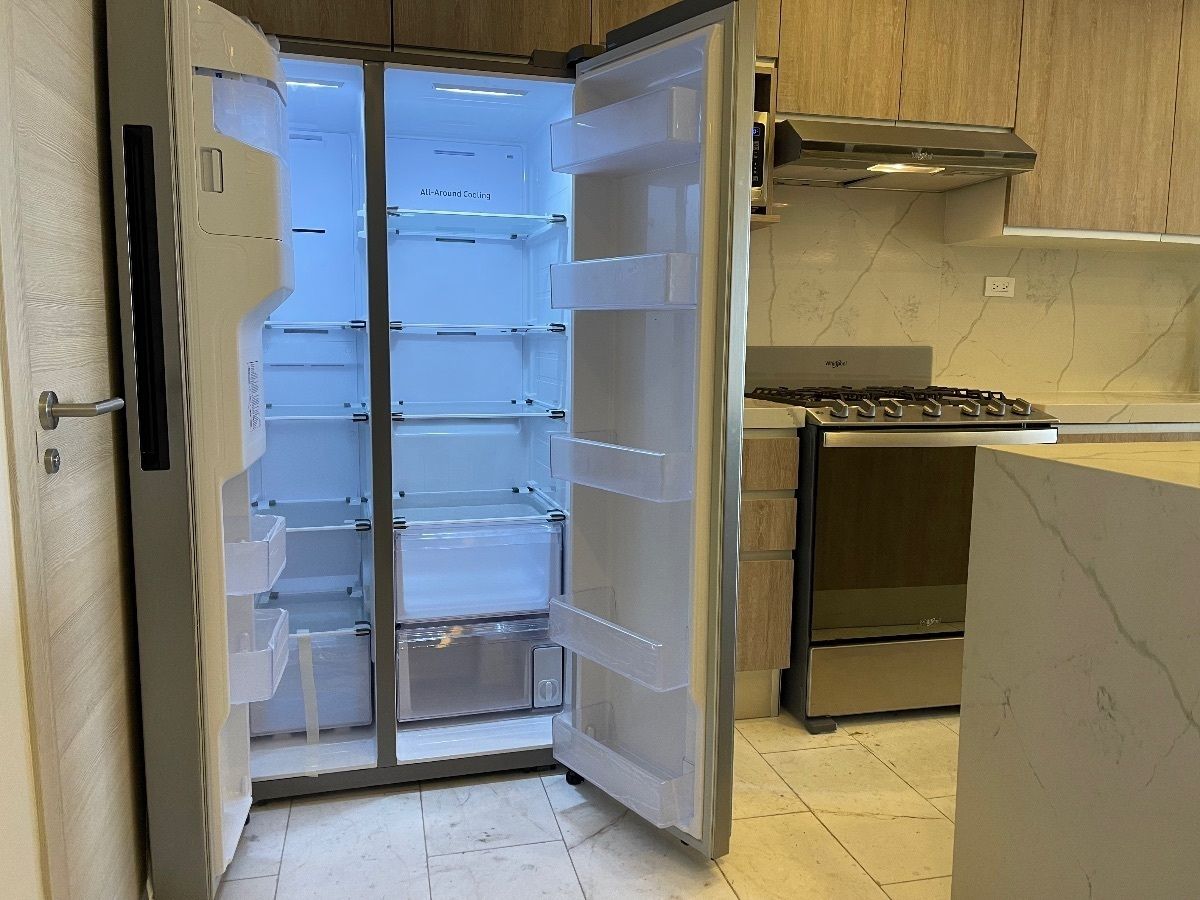 5 de 28: Refrigerador doble