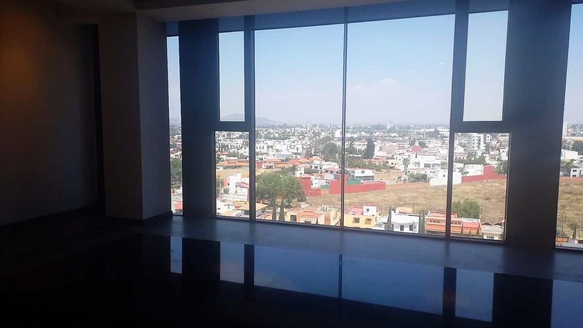 5 de 18: VISTA SALA Y COMEDOR