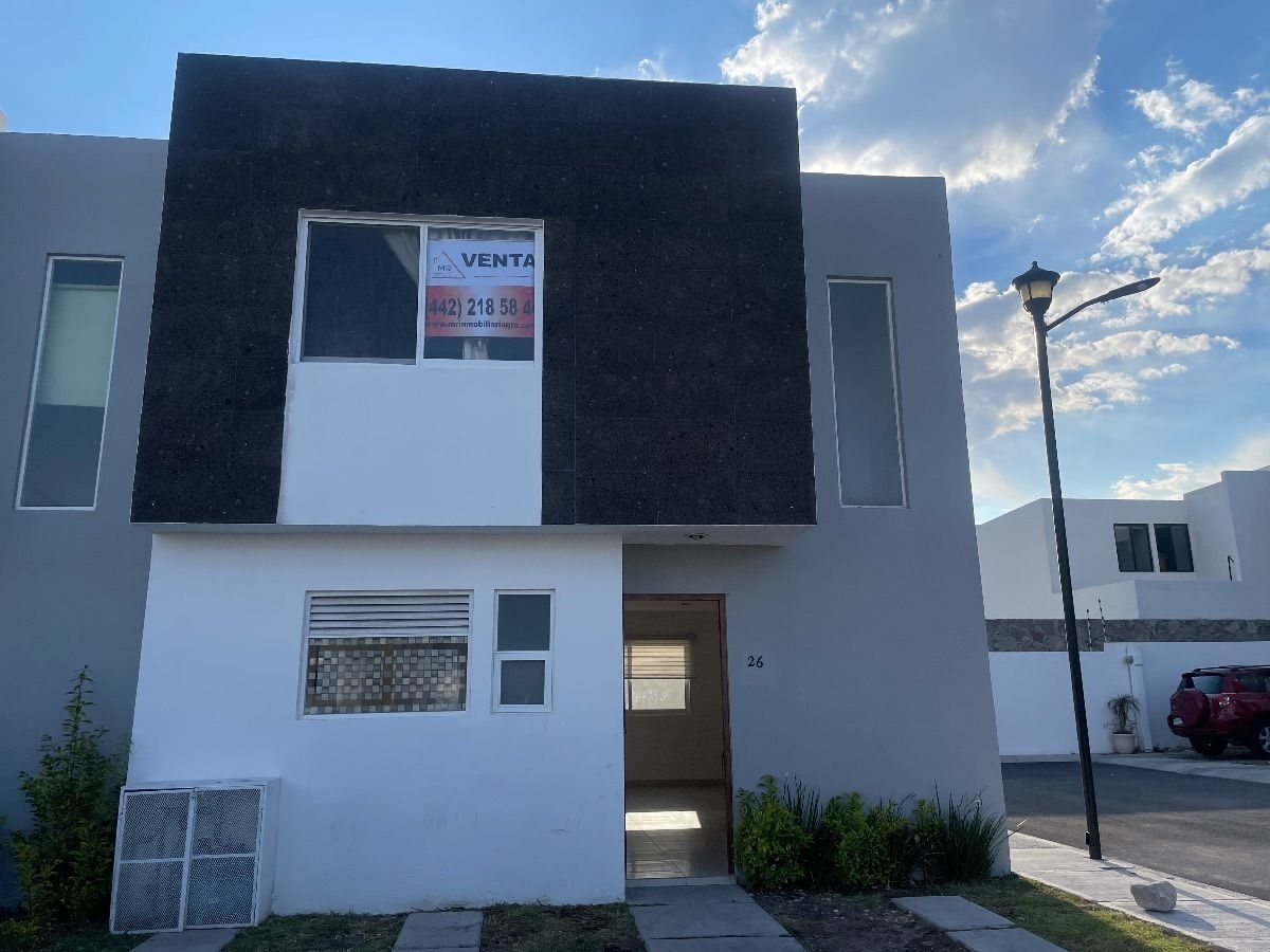 1 de 13: Fachada en esquina