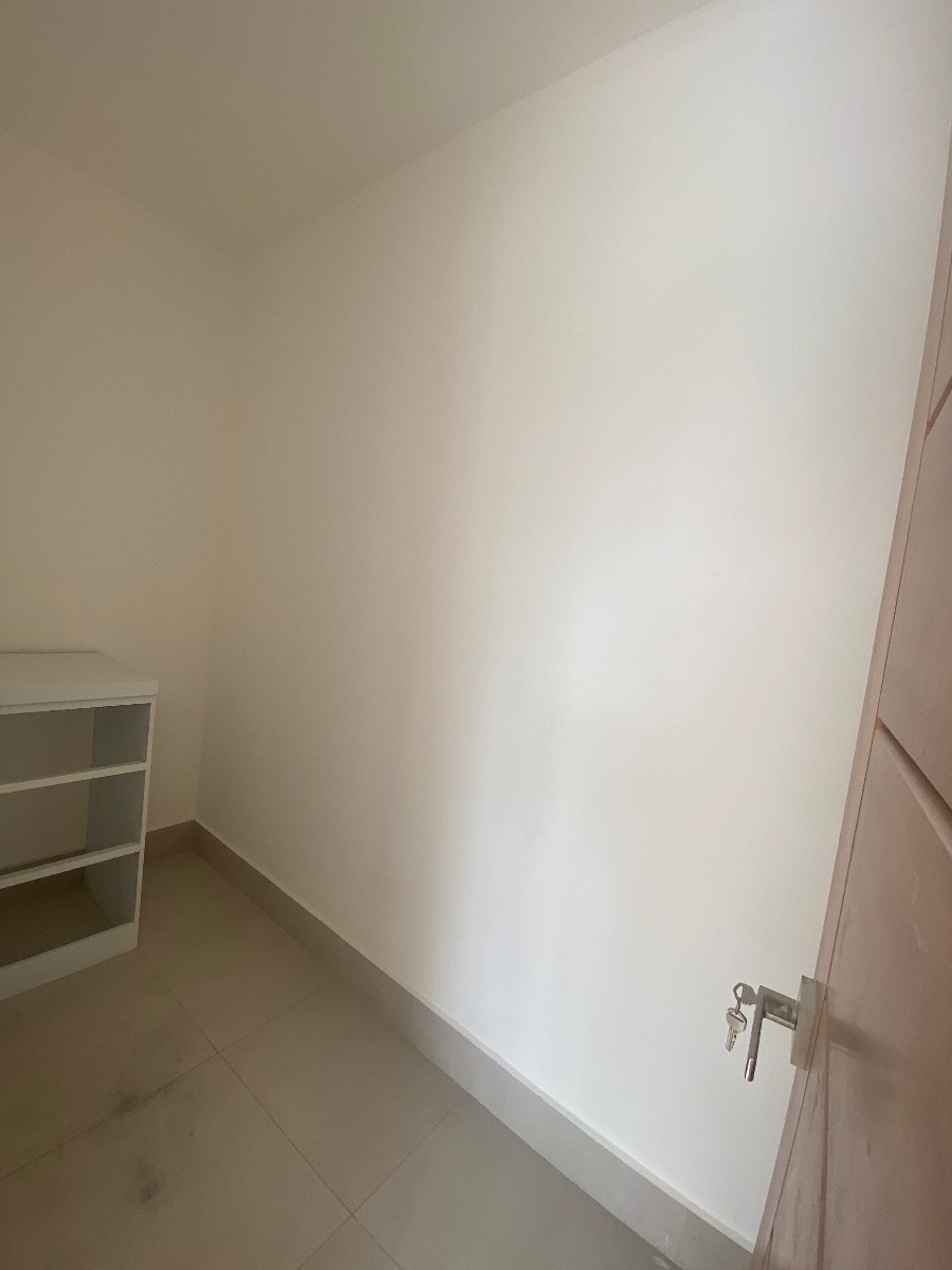 6 de 17: Walking Closeth