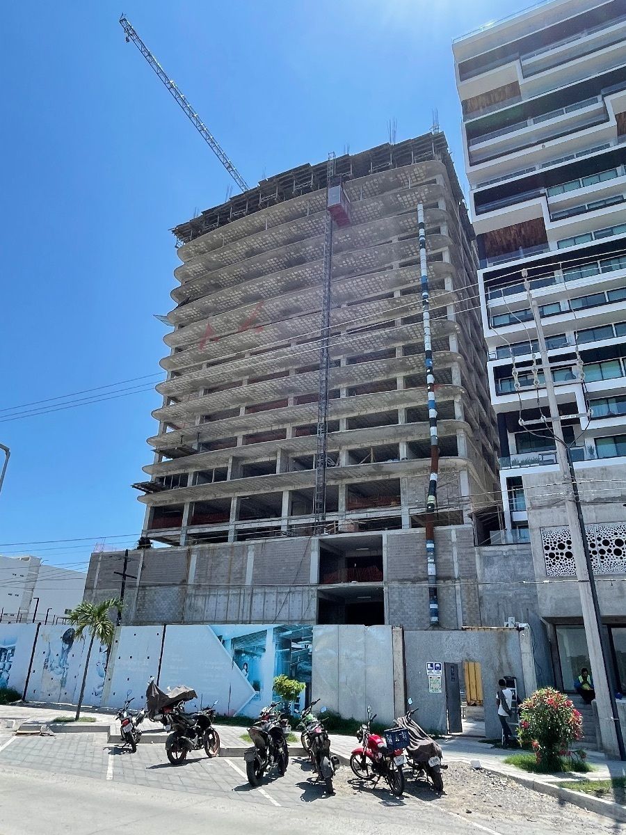 34 de 35: Parte Trasera vista Laguna