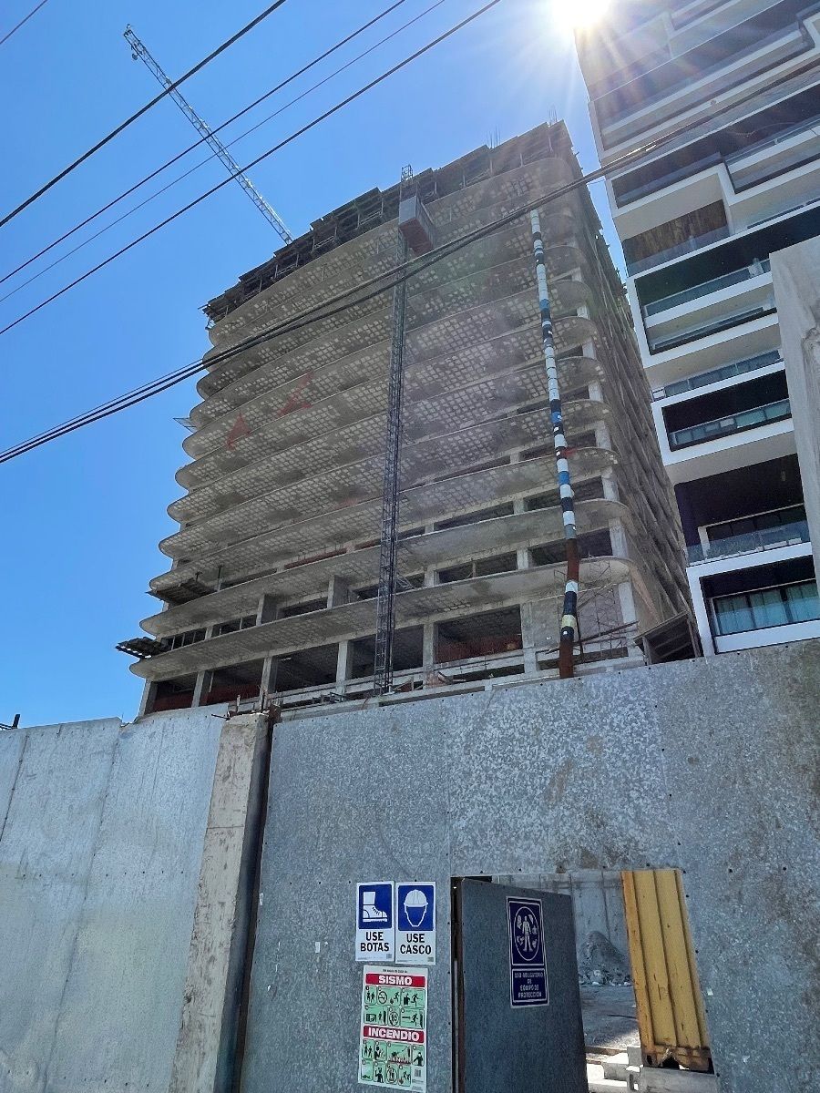 35 de 35: Parte Trasera vista Laguna