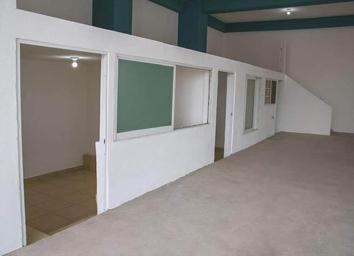 2 de 4: 3 Oficinas amplias