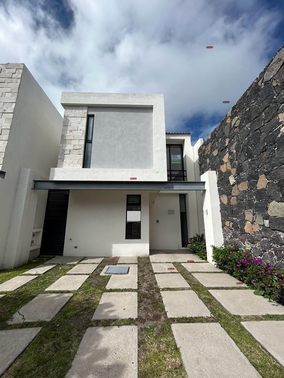 Casa de caisa en venta en juriquilla