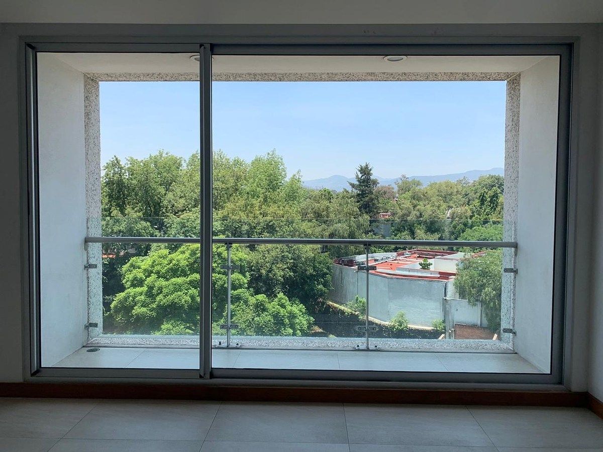 Apartment with nice views and a spacious balcony in Jardines del Pedregal, photo 1 of 16