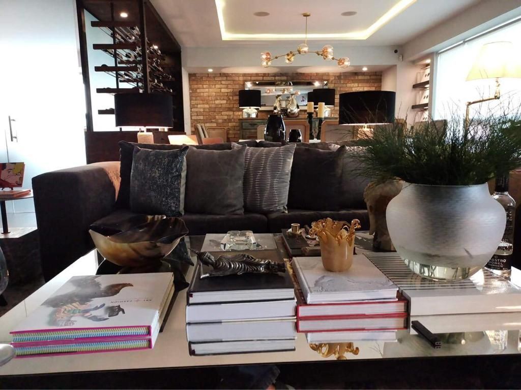 4 de 27: Sala