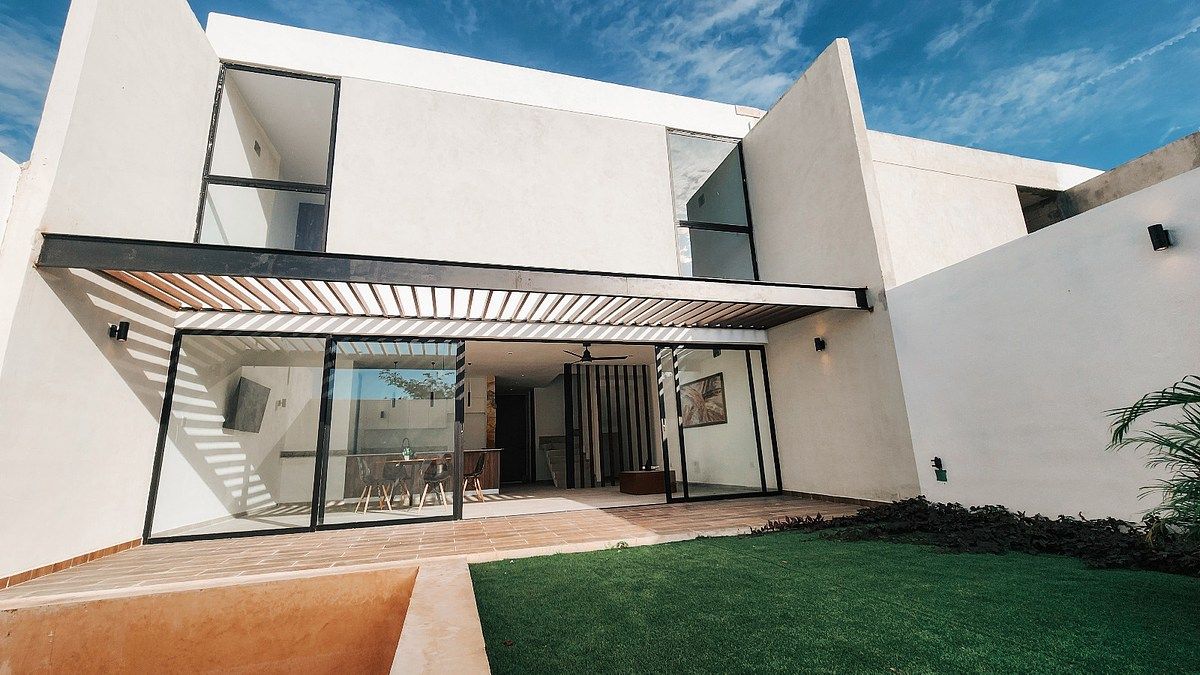 3 de 14: Fachada Posterior