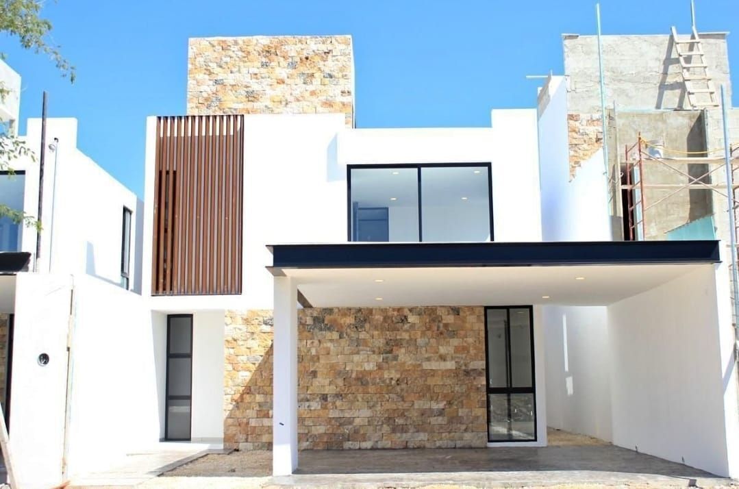 CASA EN TEMOZON NORTE