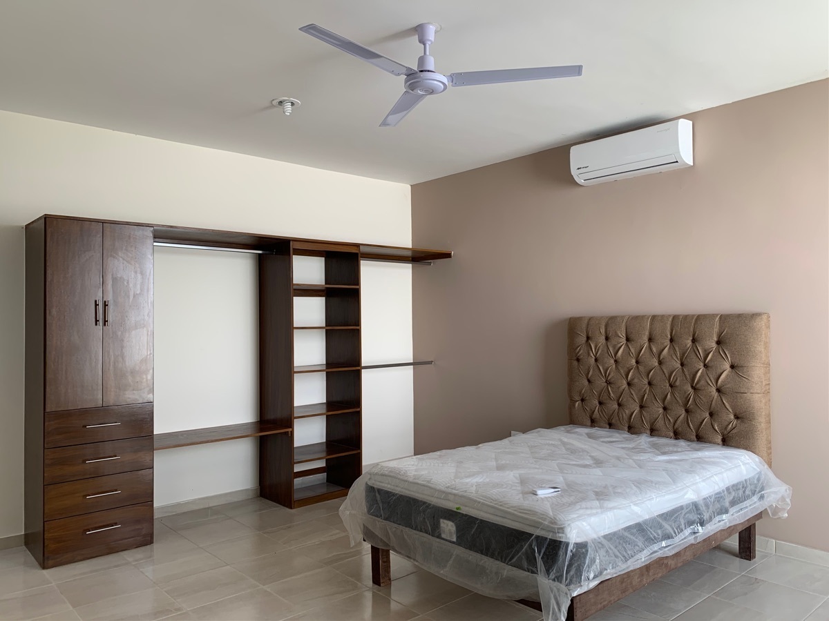 10 of 12: Recámara principal