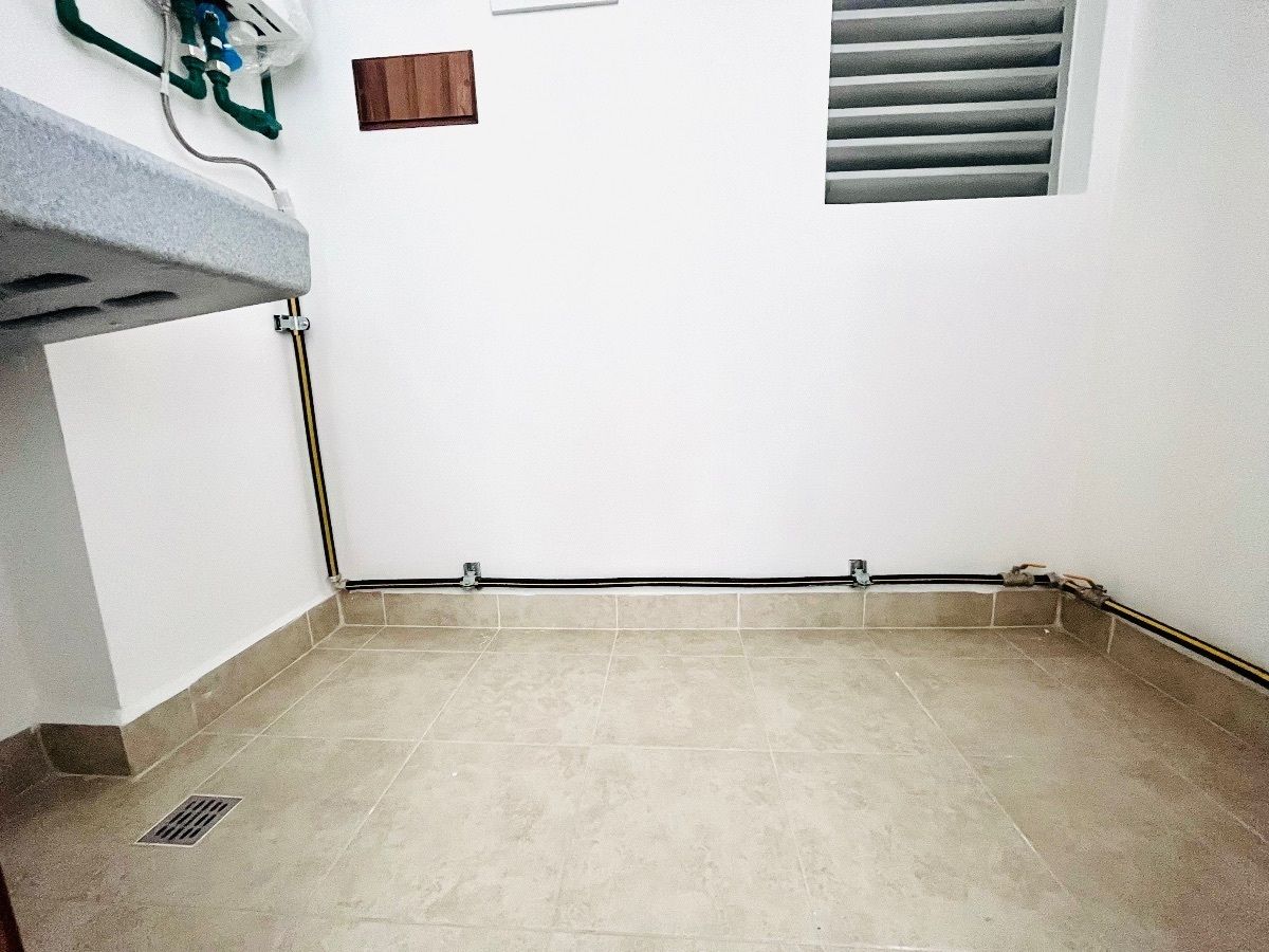 8 de 23