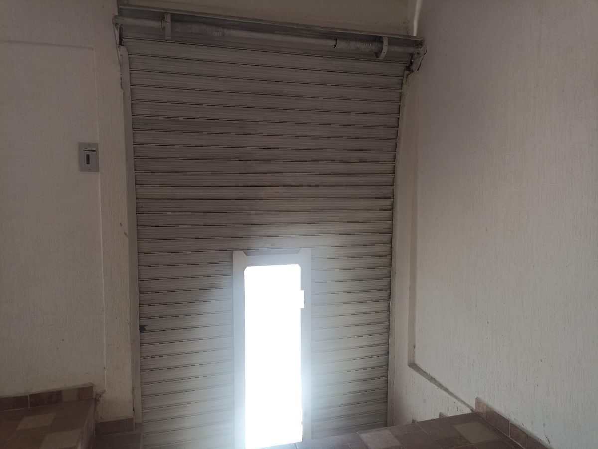PLANTA BAJA CORTINA