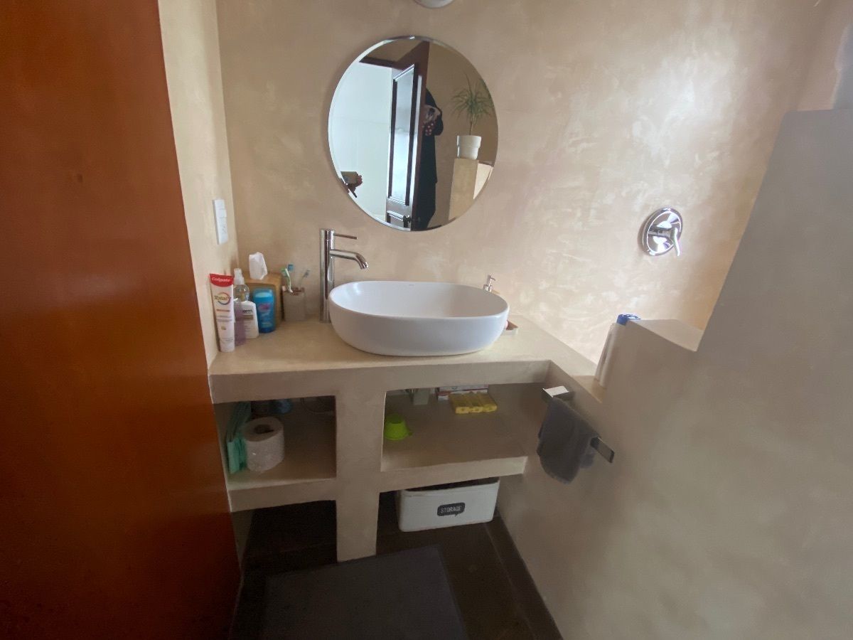 34 de 50: Baño  de recámara secundaria