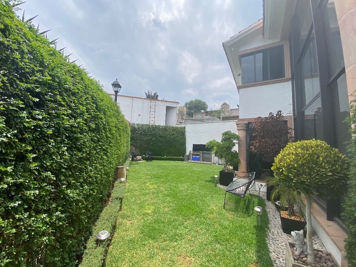 Jardín trasero