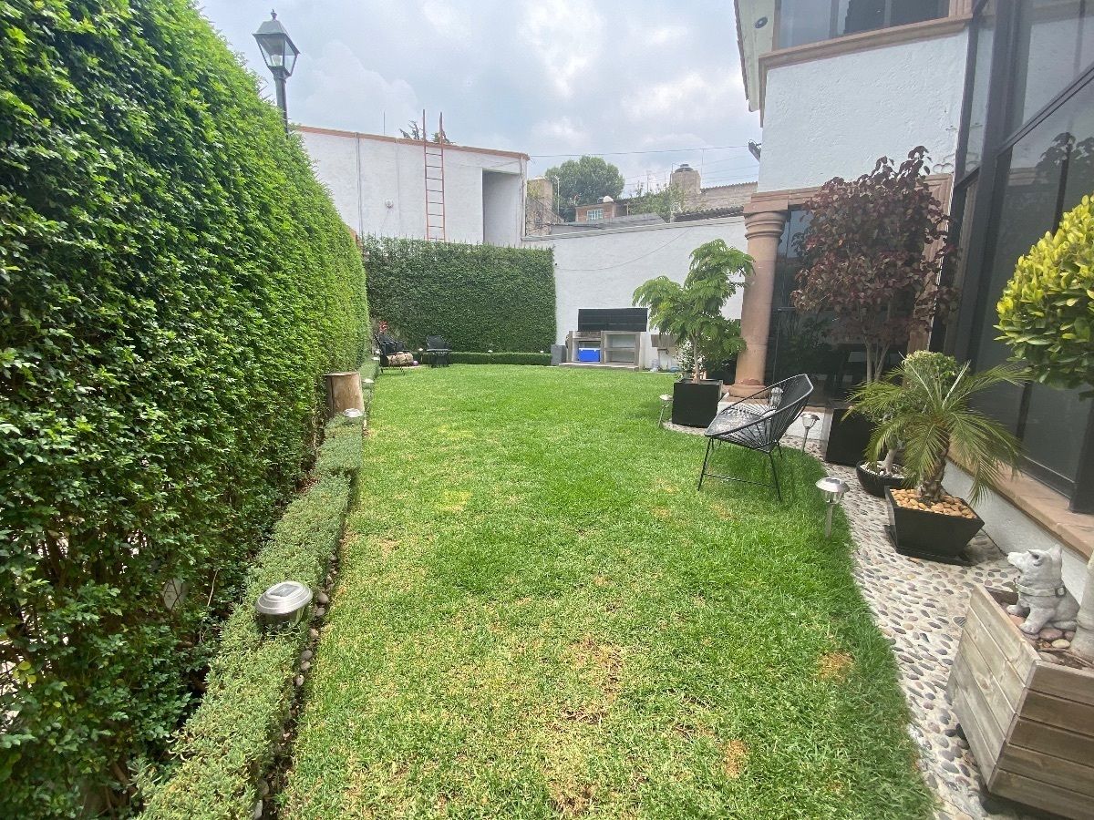 Jardín trasero