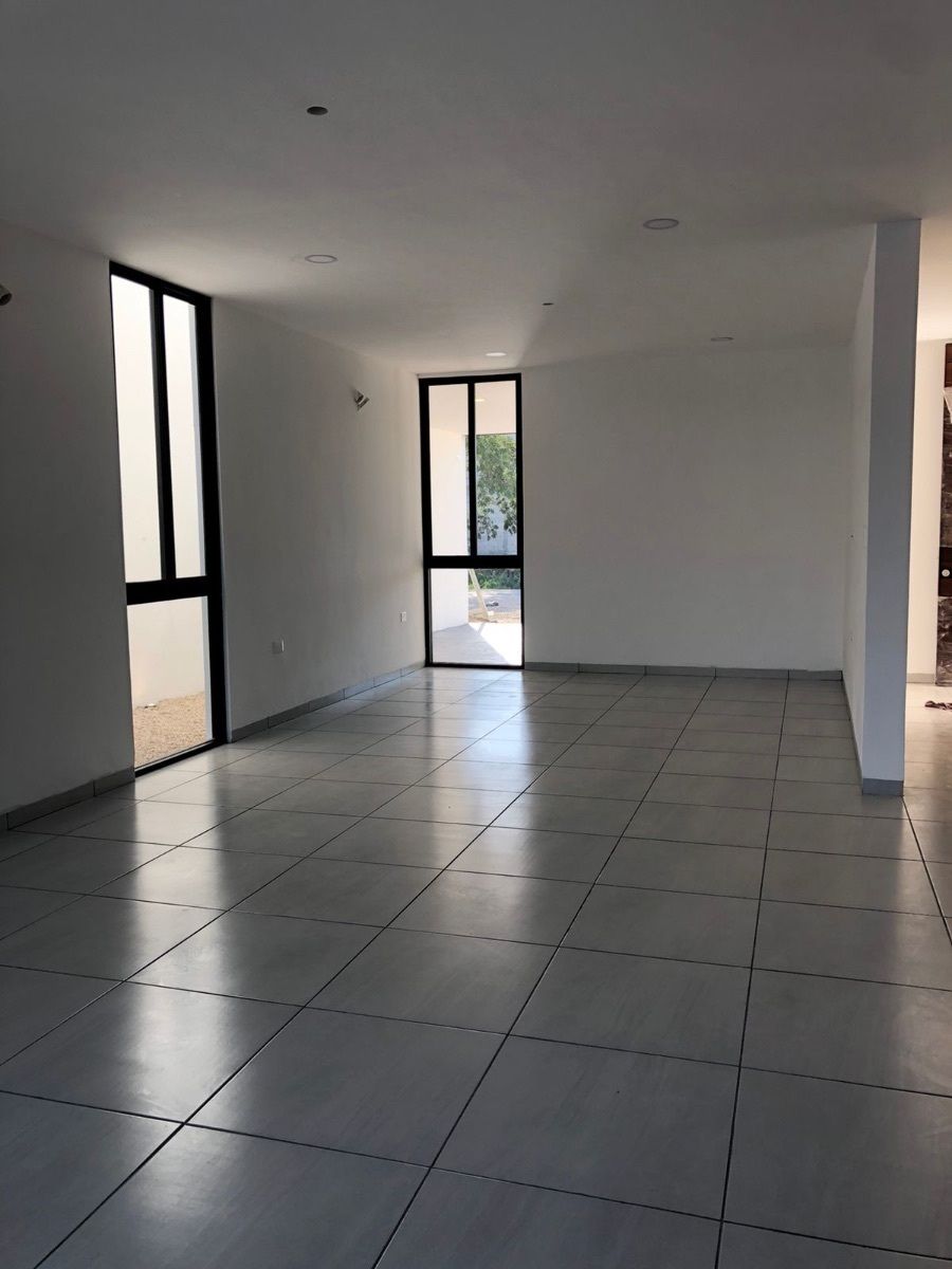 3 de 15: Sala-comedor corrido