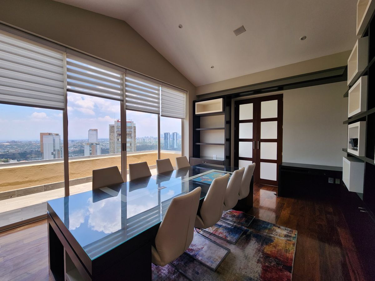 5 de 38: ESTUDIO CON TERRAZA