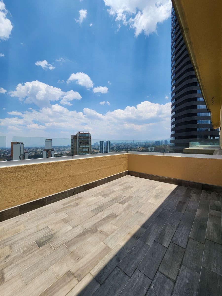 28 de 38: TERRAZA