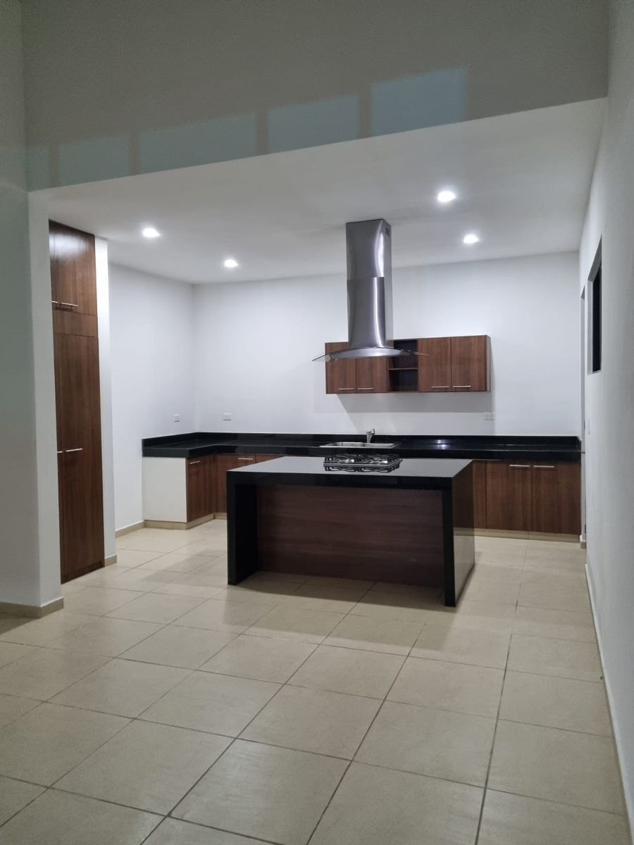 5 de 29: Cocina con Isla