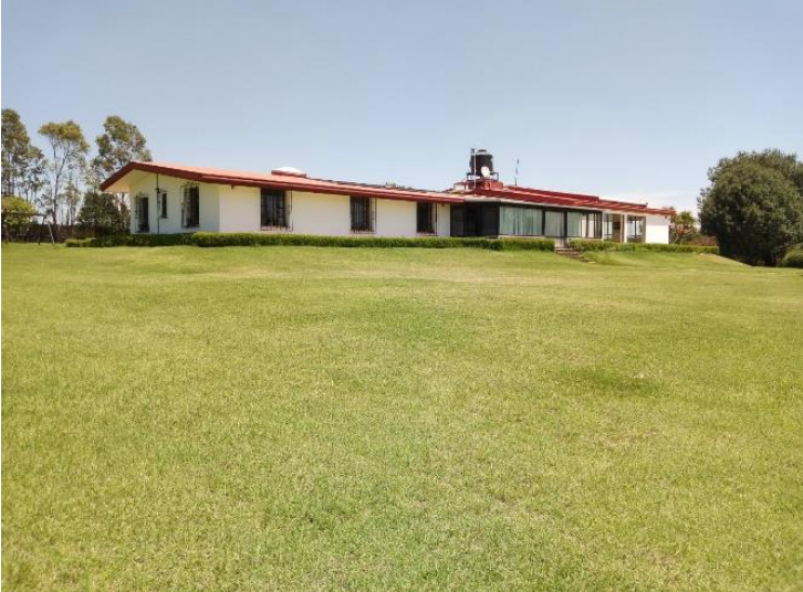 4 de 17: Vista de la Casa Principal