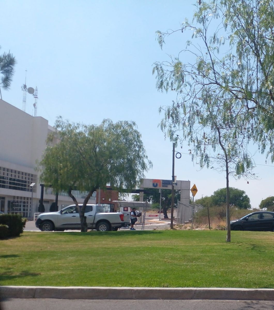 3 de 27