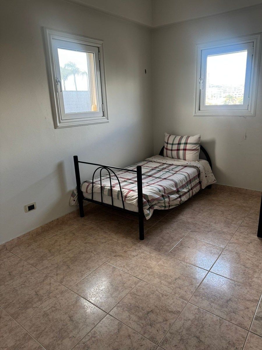 25 de 32: HAB DE SERV 2