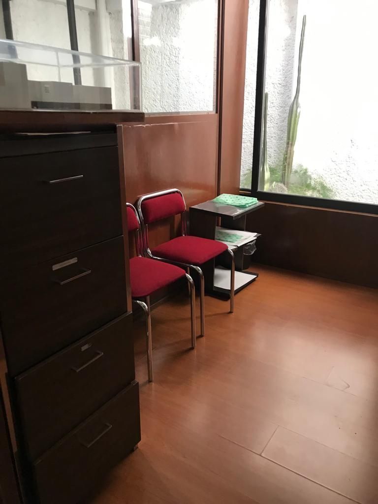 3 de 5: Oficinas privadas