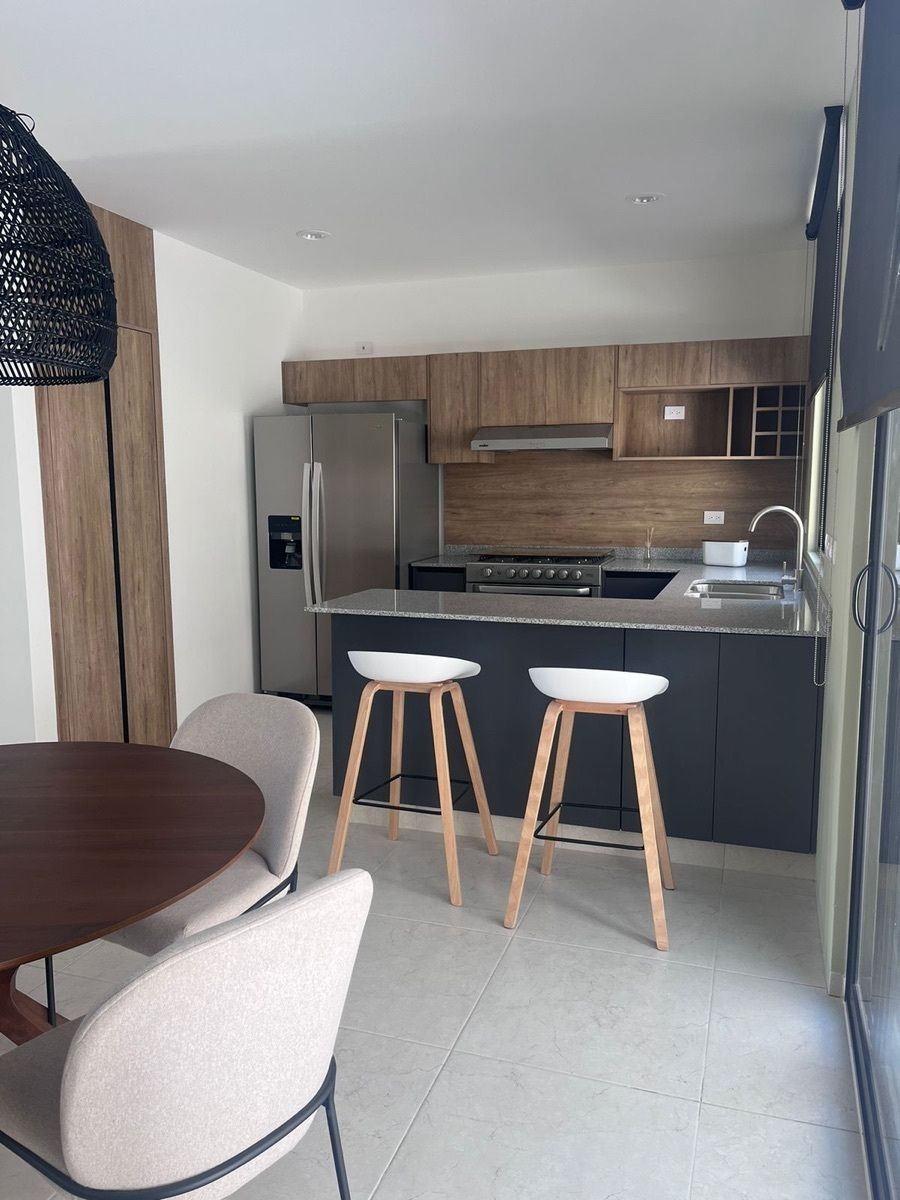 VENTA DE CASA EN CUSPIDE RESIDENCIAL - foto 4