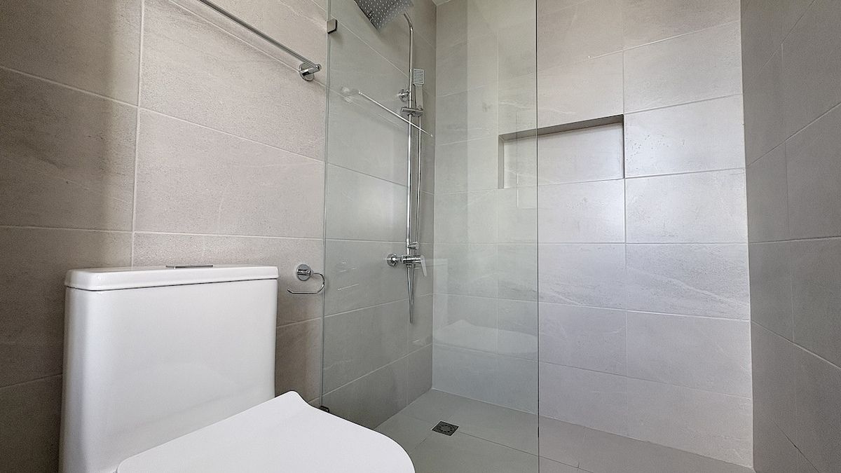 16 de 30: Baño con iluminación natural