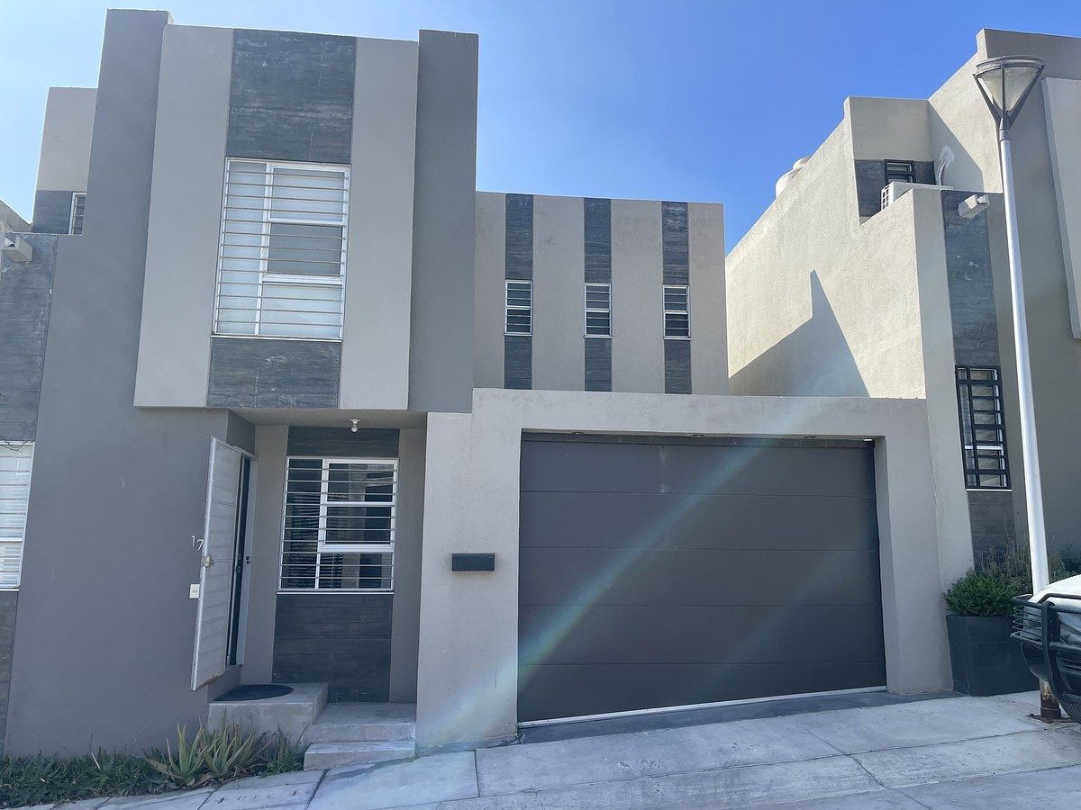 Casa en Venta en Valle del Pedregal Tijuana