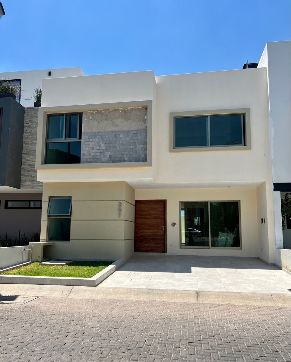 Casa en venta en Los Almendros Residencial en San Isidro