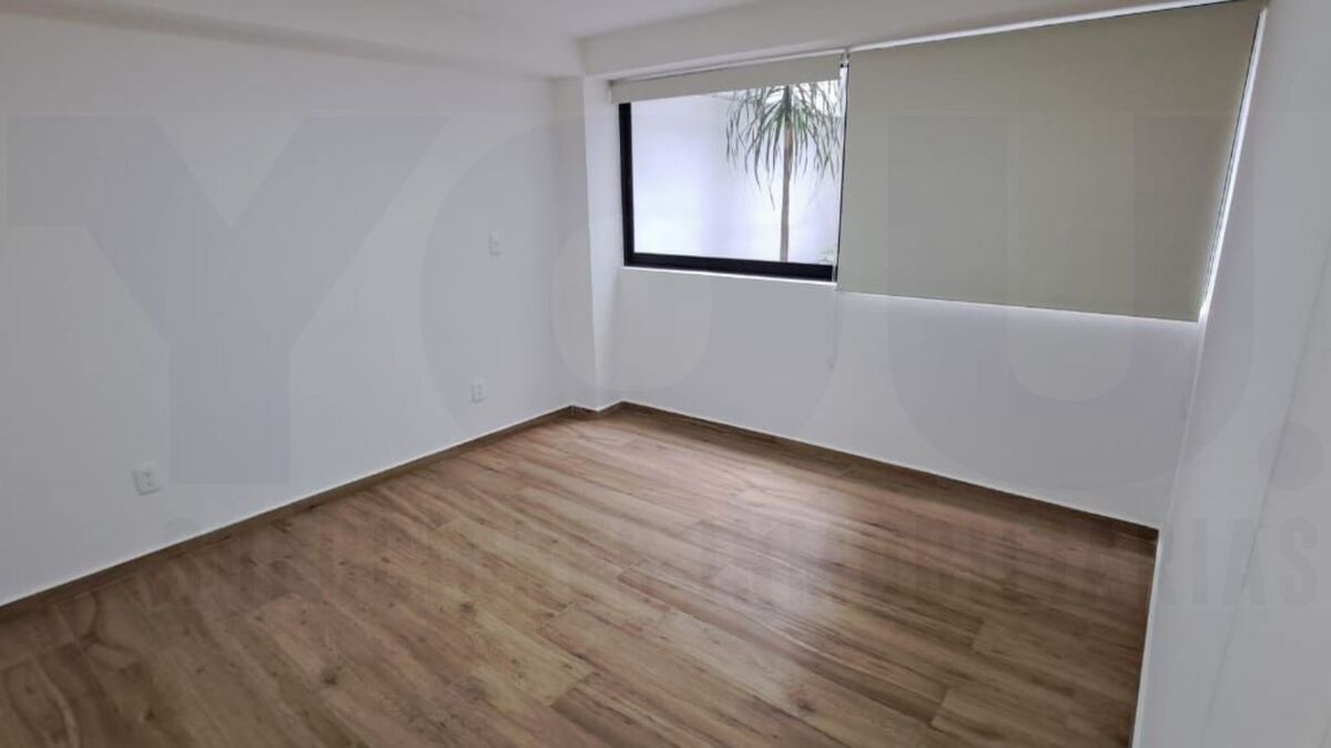 15 of 25: HABITACIÓN PRINCIPAL