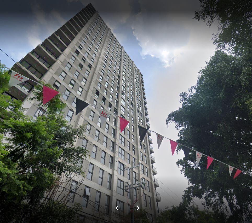 1 de 18: FACHADA EXTERIOR