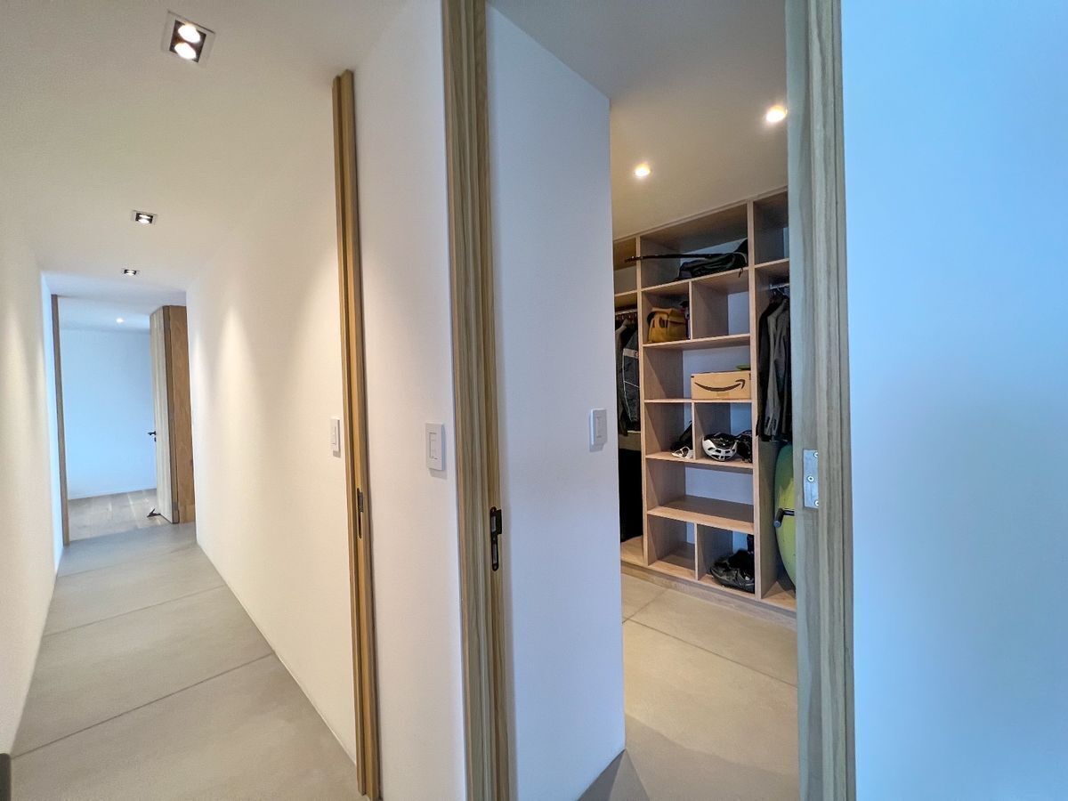 17 de 24: Walk-in-closet